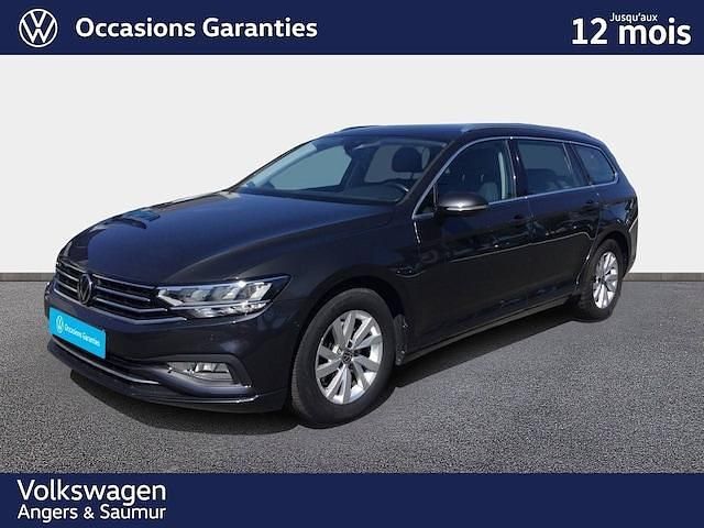 Utilisé 2021 VW Passat Business Break | 21 490 € (Prix juste) - Image 1/3