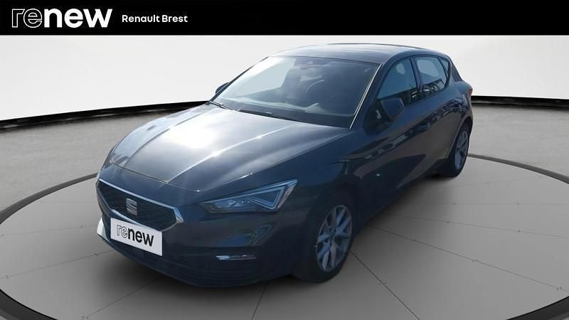 Gris Utilisé 2021 Seat Leon Business Berline | 17 990 € (Prix juste) - Image 1/4