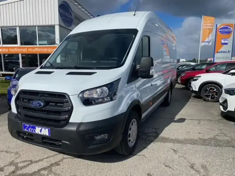 Blanc Utilisé 2023 Ford Transit Trend+ Van | 32 980 € (Prix assez cher) - Image 1/4