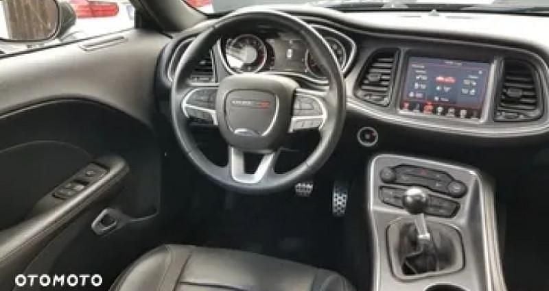 Image 2/4