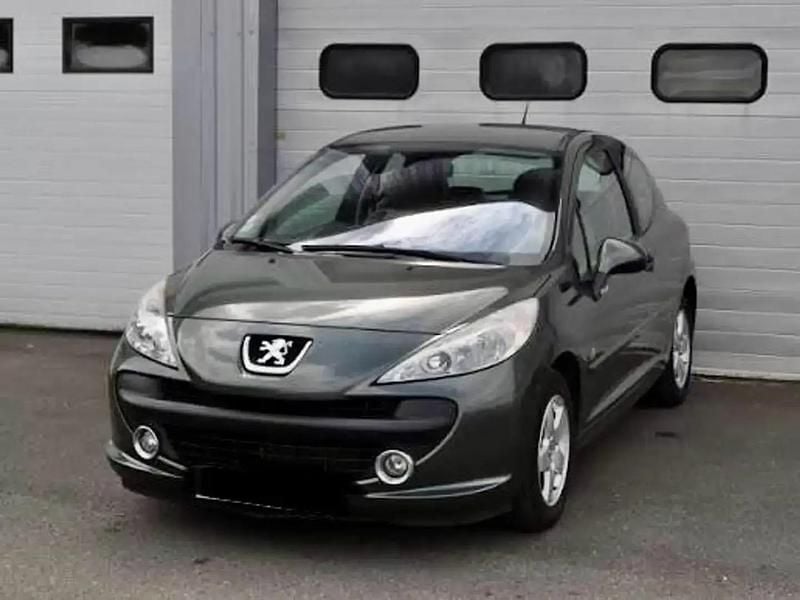 Vert Utilisé 2007 Peugeot 207 Berline | 3 990 € (Prix juste) - Image 1/4