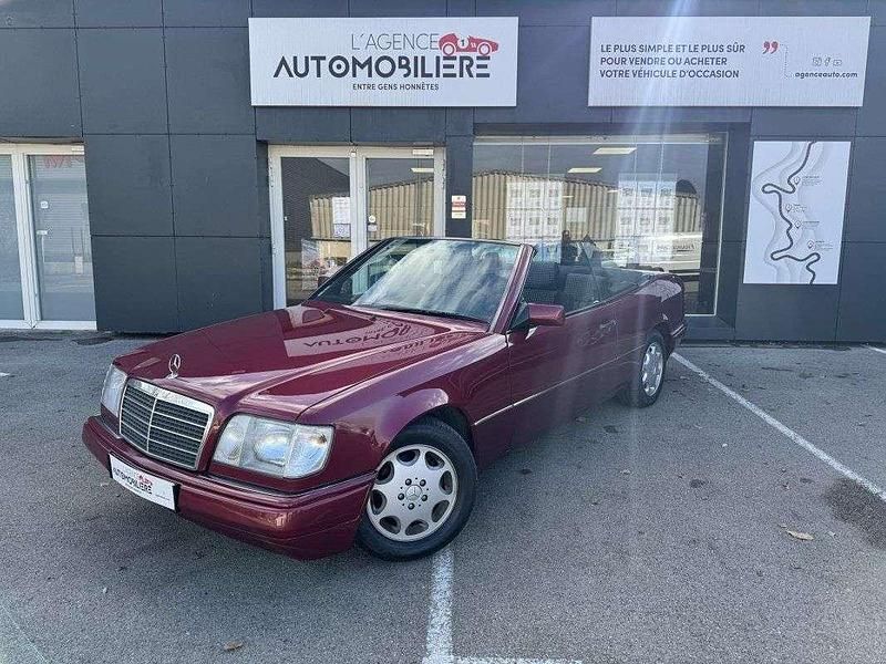 Occasion Mercedes E220 151 ch (111 kW) 1993 Rouge Cabriolet