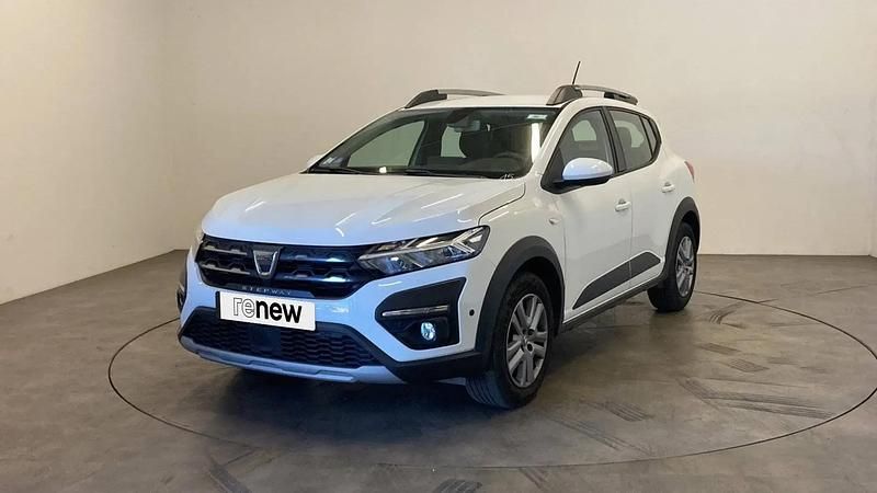 Blanc Utilisé 2022 Dacia Sandero Comfort Citadine | 14 990 € (Prix juste) - Image 1/4