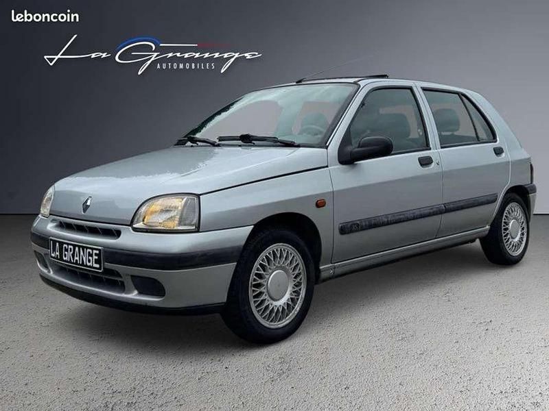 Occasion Renault Clio 61 ch (44 kW) 1997 Gris Citadine