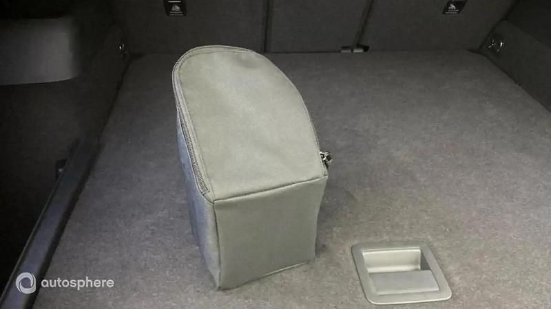 Image 2/4