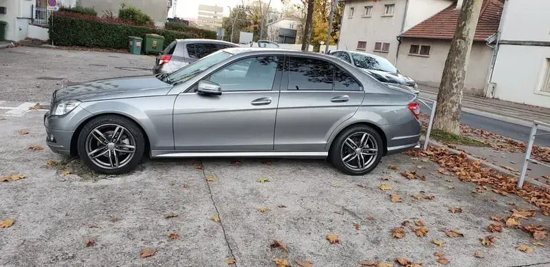 Gris Utilisé 2010 Mercedes C200 Classic Berline | 9 500 € (Prix assez cher) - Image 1/4