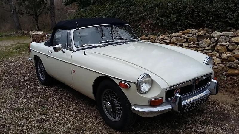 Blanc Occasion 1973 MG B Cabriolet | 26 700 € - Image 1/4