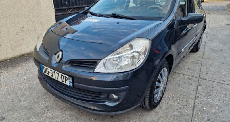 Utilisé 2007 Renault Clio II Citadine | 3 450 € (Prix juste) - Image 1/4