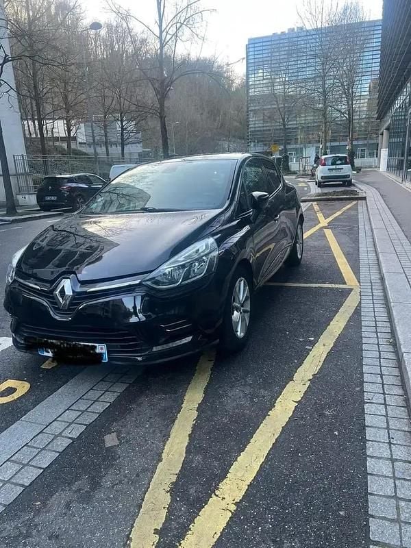 Utilisé 2017 Renault Clio IV LIMITED Berline | 8 700 € (Bon prix) - Image 1/4