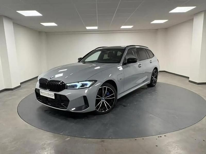 Gris Utilisé 2022 BMW 330 M Sport Break | 46 900 € (Prix cher) - Image 1/4