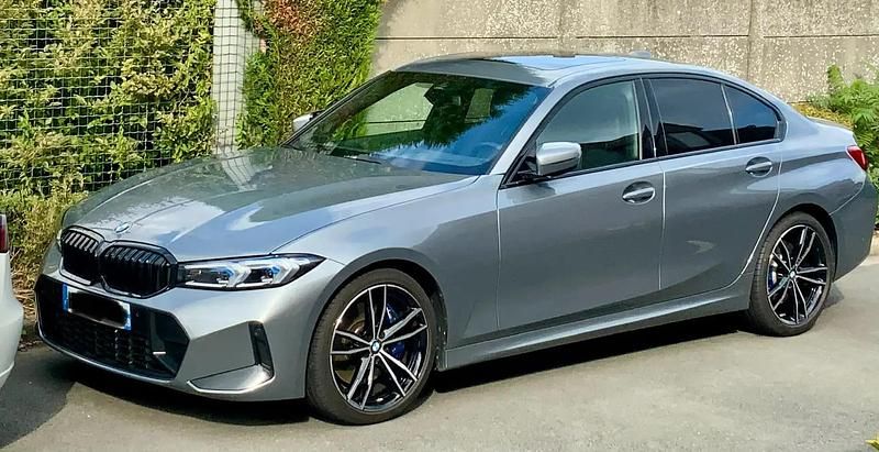 Argent Utilisé 2023 BMW 320 Sport Line Berline | 43 300 € (Prix cher) - Image 1/4