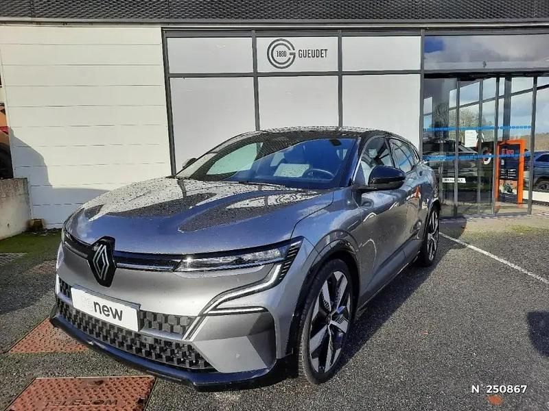 Gris Occasion 2023 Renault Mégane Techno | 27 990 € (Prix juste) - Image 1/3