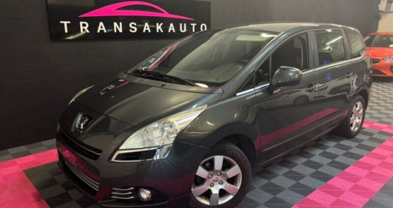 Gris Utilisé 2010 Peugeot 5008 Premium Monospace | 4 890 € (Prix juste) - Image 1/4