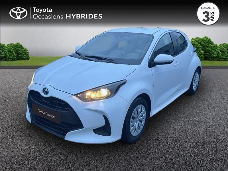 Blanc Occasion 2022 Toyota Yaris Hybrid Berline | 17 990 € (Bon prix) - Image 1/4