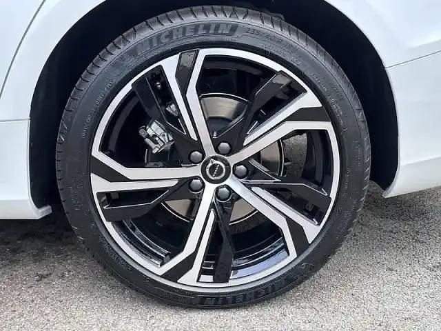 Occasion Volvo S60 Plus 197 ch (144 kW) 2024 Blanc Berline