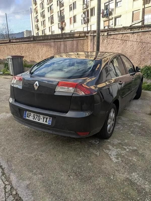 Occasion 2010 Renault Laguna III Authentique Berline | 5 400 € - Image 1/4