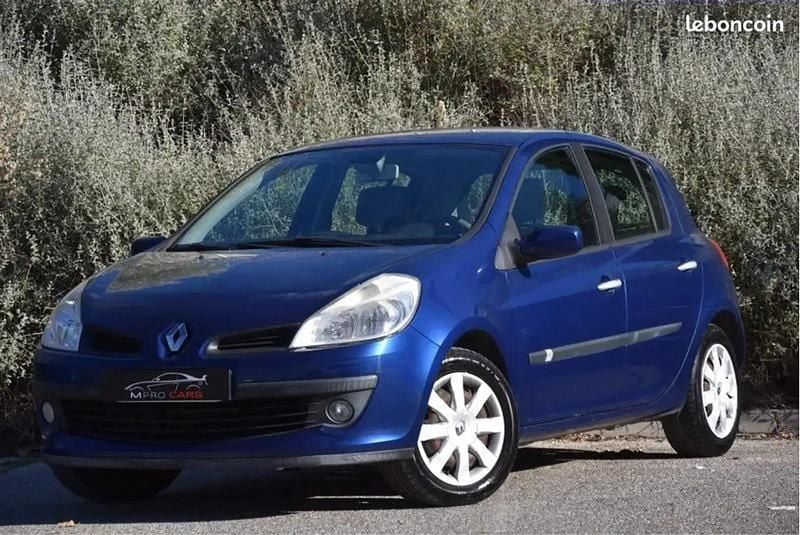 Bleu Occasion 2006 Renault Clio III Luxe Berline | 6 490 € - Image 1/4