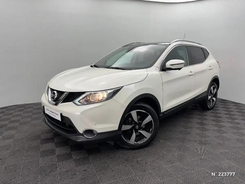 Blanc Occasion 2017 Nissan Qashqai N-Connecta SUV | 15 580 € - Image 1/4