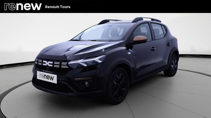 Noir Occasion 2025 Dacia Sandero Extreme Citadine | 17 999 € (Prix assez cher) - Image 1/4