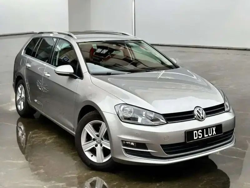 Gris Utilisé 2025 VW Golf VIII Comfortline Break | 12 990 € - Image 1/4