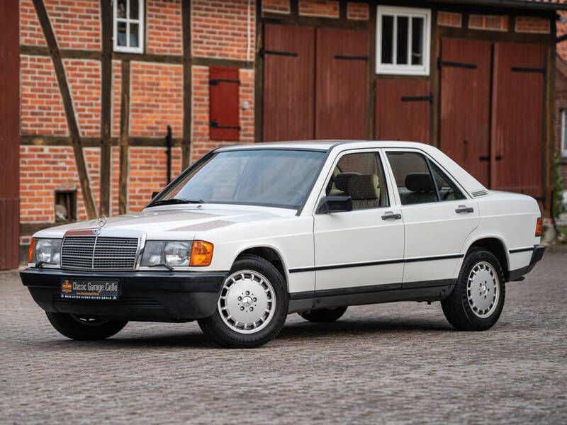 Blanc Utilisé 1984 Mercedes 190 Berline | 11 900 € - Image 1/4