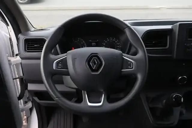 Occasion Renault Master 2023 Blanc mineral Berline