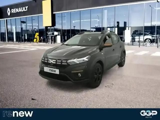 Nouvelle Dacia Sandero Extreme 2025 Noir nacré métallisé Berline