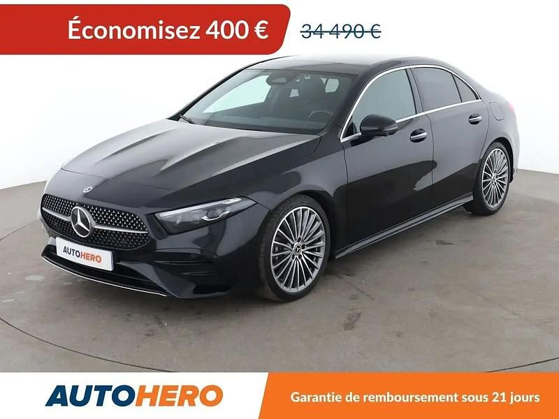 Noir Occasion 2023 Mercedes A200 AMG line Berline | 34 090 € (Prix juste) - Image 1/2