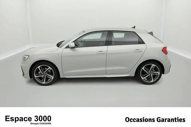 Occasion Audi A1 Sportback S-Line 116 ch (85 kW) 2025 Argent rosée métallisé Citadine