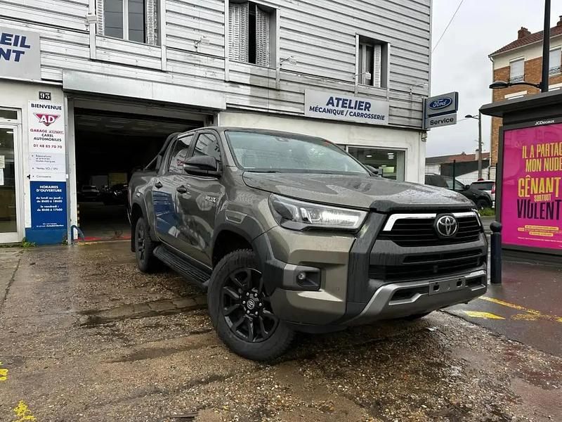 Occasion Toyota HiLux 205 ch (150 kW) 2022 Bronze Pick-up