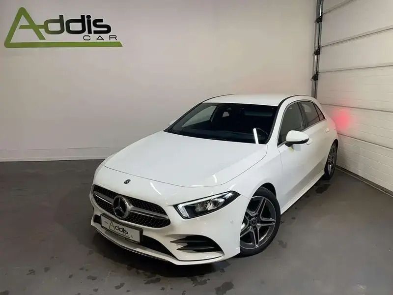 Blanc Utilisé 2019 Mercedes A180 AMG Berline | 26 490 € (Prix assez cher) - Image 1/4