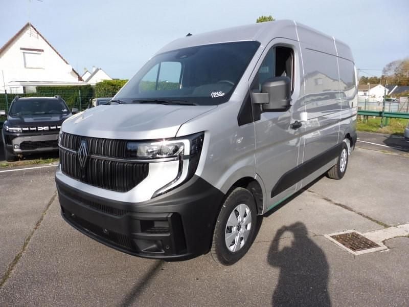 Nouvelle 2025 Renault Master Berline | 38 090 € (Prix juste) - Image 1/4