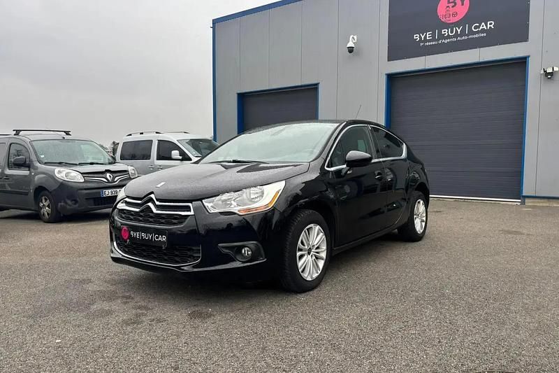 Noir Utilisé 2011 DS Automobiles DS4 Chic Coupé | 6 290 € - Image 1/4