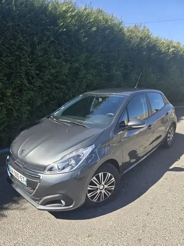 Utilisé 2017 Peugeot 208 Citadine | 5 990 € (Bon prix) - Image 1/4