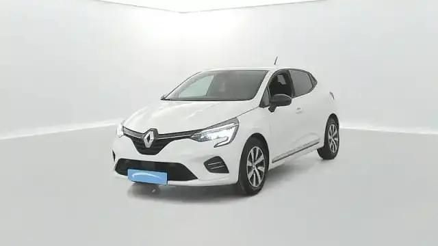 Blanc Occasion 2023 Renault Clio V SE Berline | 13 290 € (Bon prix) - Image 1/4