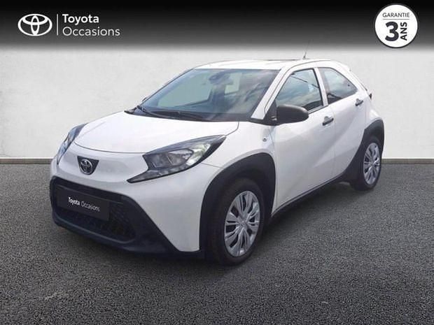 Blanc Utilisé 2023 Toyota Aygo Business Edition Citadine | 15 490 € (Prix assez cher) - Image 1/4