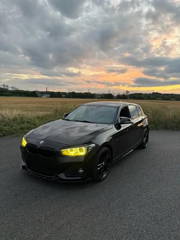 Utilisé 2018 BMW 120 M Sport Citadine | 25 000 € (Prix assez cher) - Image 1/4