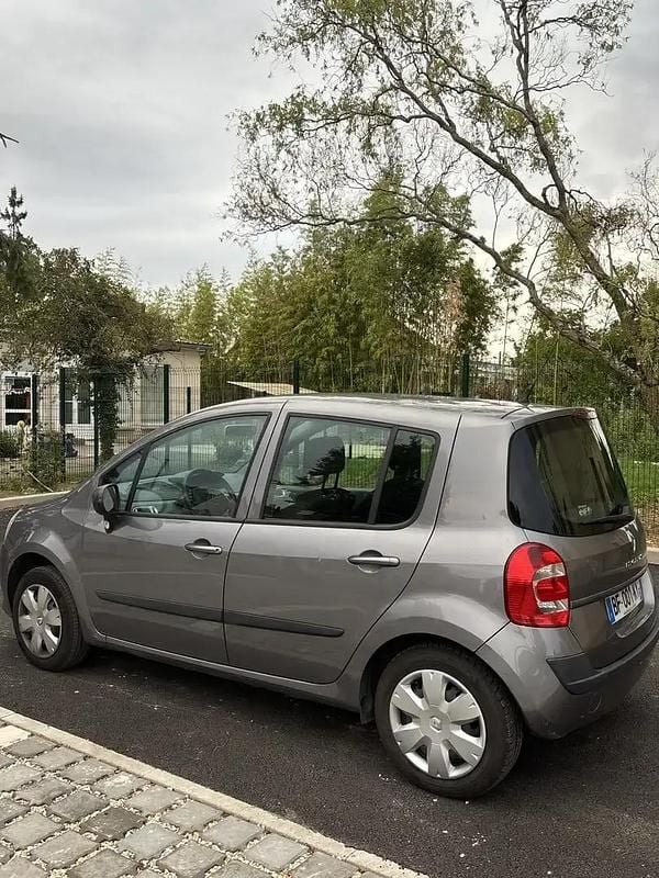 Image 2/4