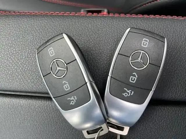 Occasion Mercedes CLA220 AMG line 2022 Noir cosmos métallisé Berline