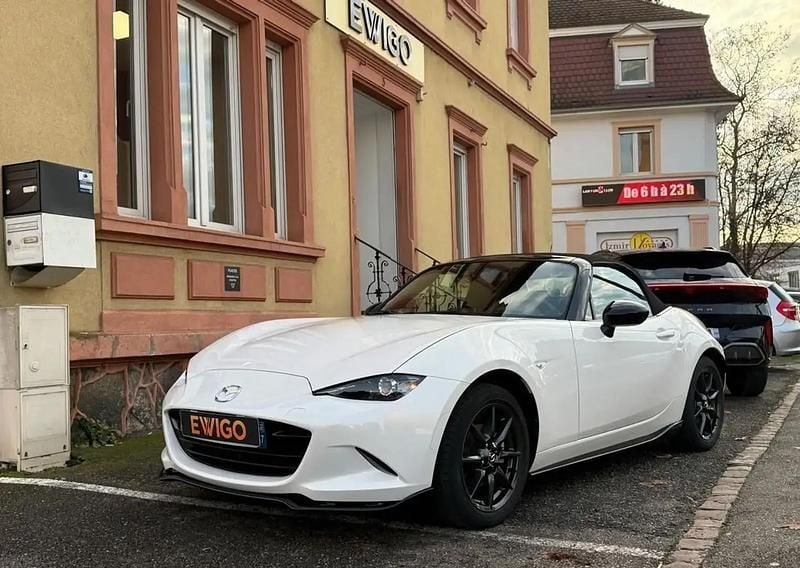 Blanc Occasion 2017 Mazda MX5 Cabriolet | 22 990 € - Image 1/4