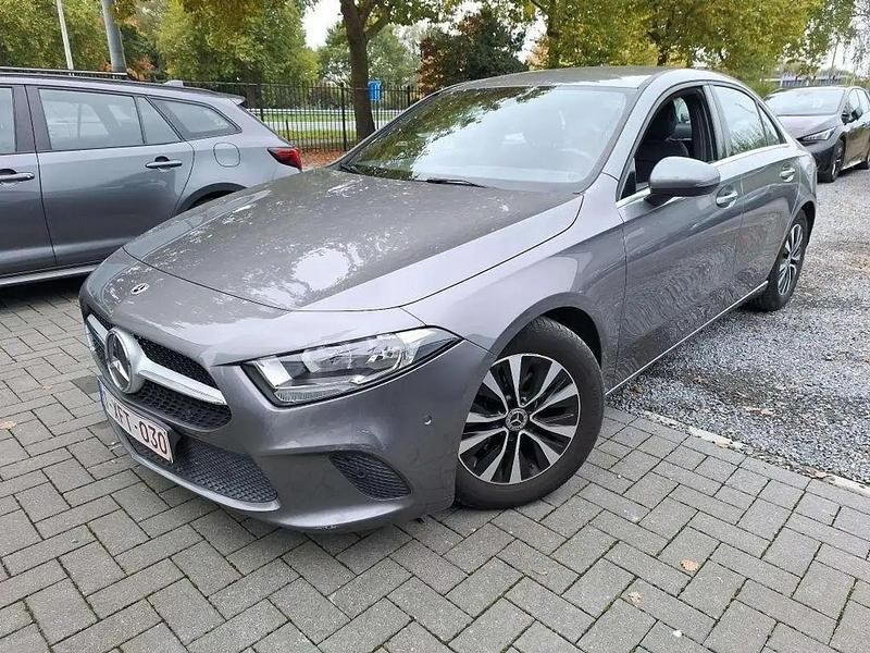 Gris Occasion 2019 Mercedes A180 Berline | 19 990 € (Bon prix) - Image 1/2