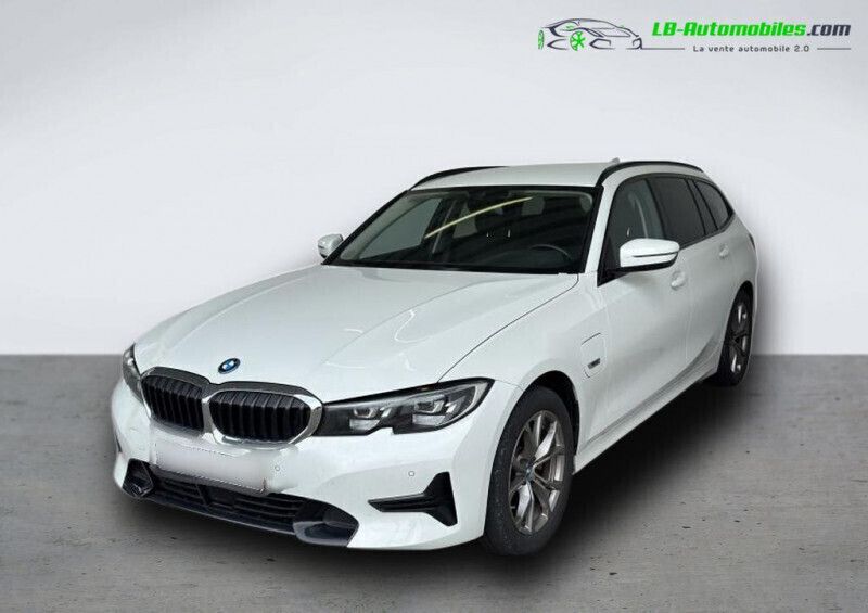 Utilisé 2022 BMW 320e Sport Line Berline | 32 700 € (Prix juste) - Image 1/4