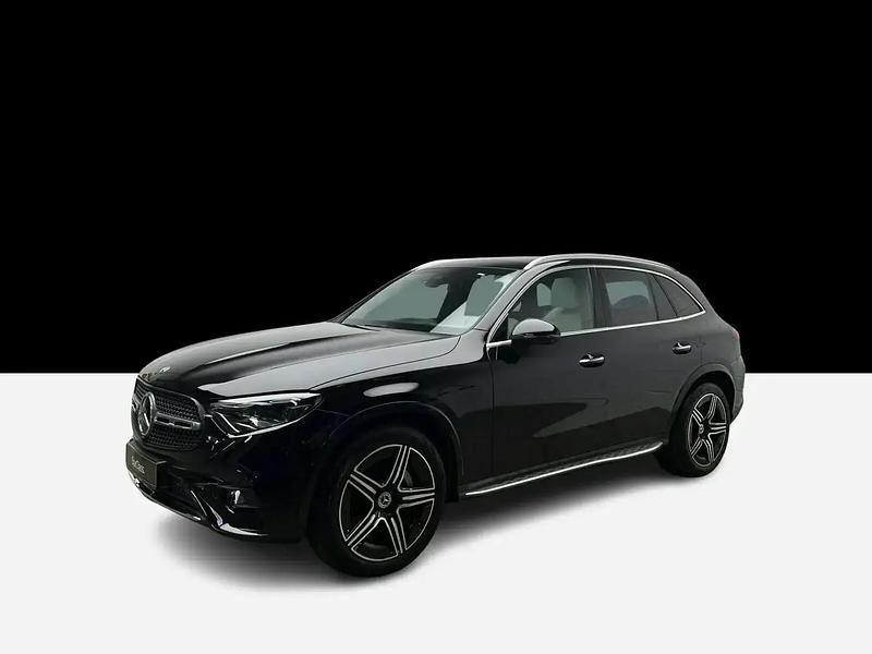 Noir Utilisé 2024 Mercedes GLC220 AMG line SUV | 65 630 € (Prix cher) - Image 1/4