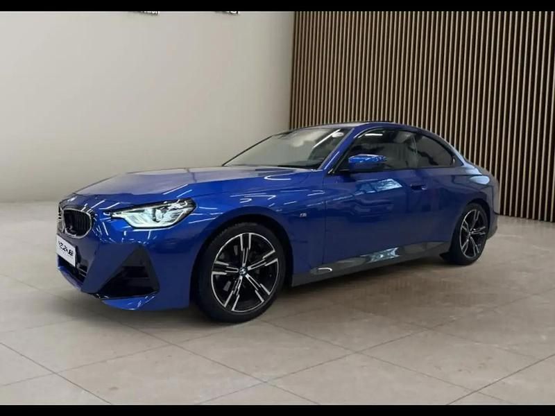 Bleu Utilisé 2022 BMW 220 M Sport Coupé | 43 990 € (Prix cher) - Image 1/4