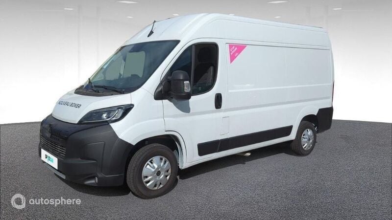 Blanc Utilisé 2024 Peugeot Boxer Premium Van | 31 989 € (Prix assez cher) - Image 1/4