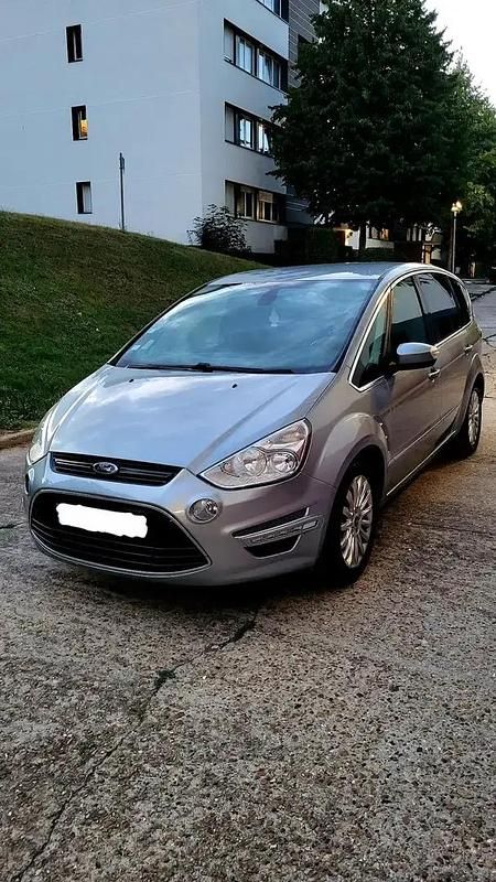 Utilisé 2010 Ford S-MAX Titanium Monospace | 5 990 € - Image 1/4