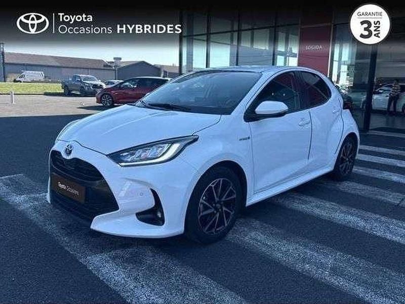 Utilisé 2021 Toyota Yaris Hybrid Design Berline | 17 720 € (Prix juste) - Image 1/1