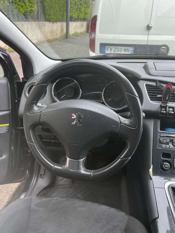 Image 4/4