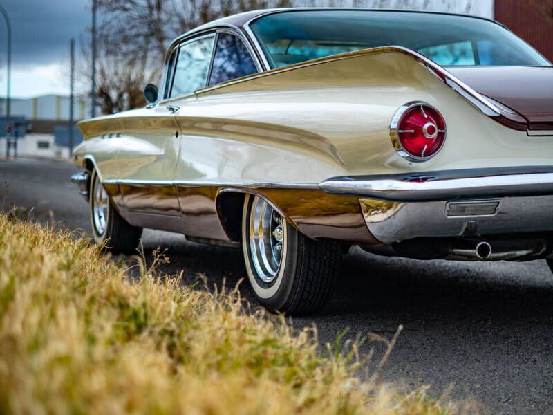 Occasion Buick Le Sabre 213 ch (156 kW) 1960 Marron Berline