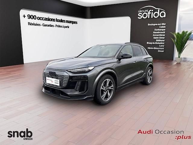 Gris daytona nacré Utilisé 2025 Audi Q6 e-tron S-Line SUV | 72 900 € (Prix juste) - Image 1/4
